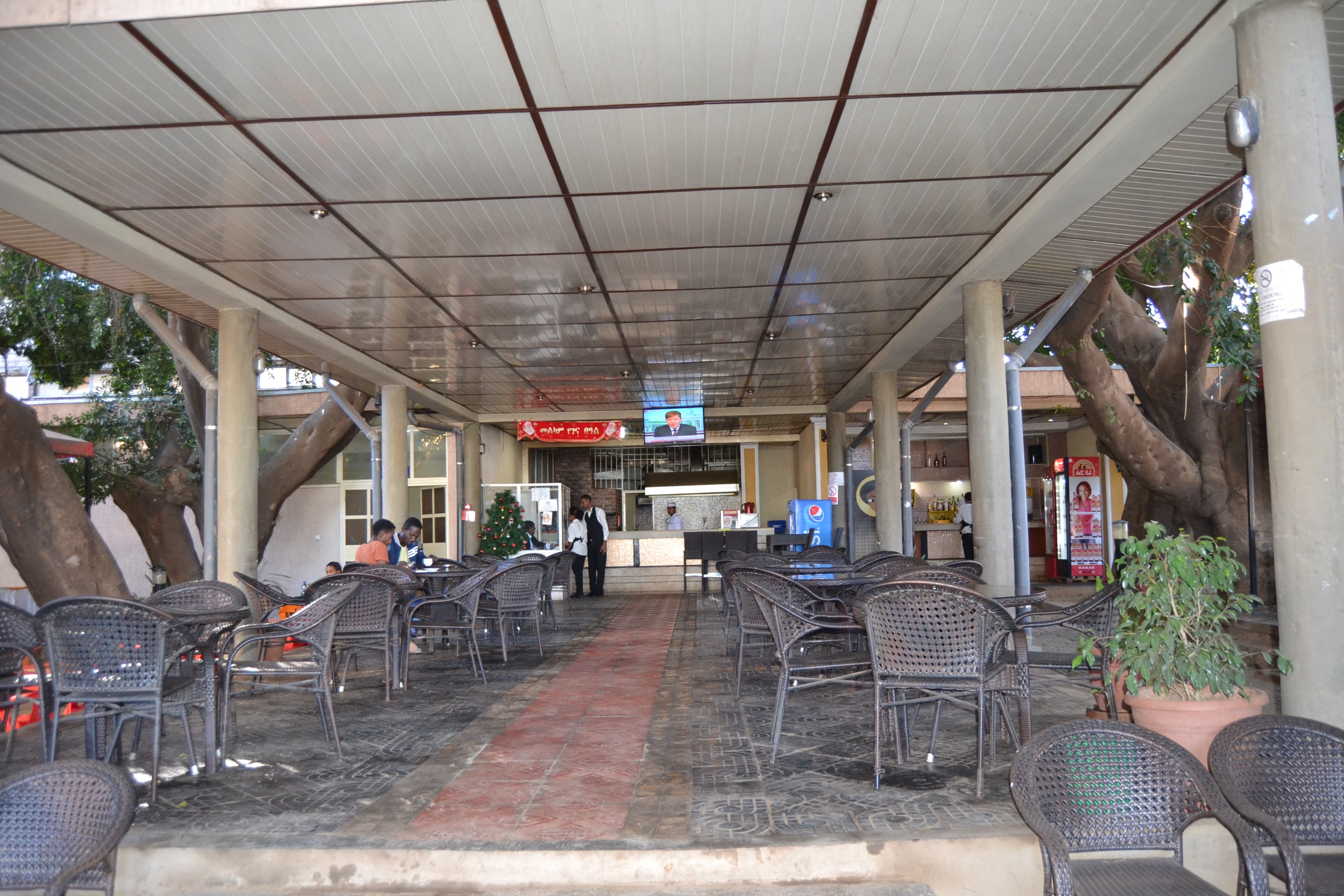 Ras Café dining area